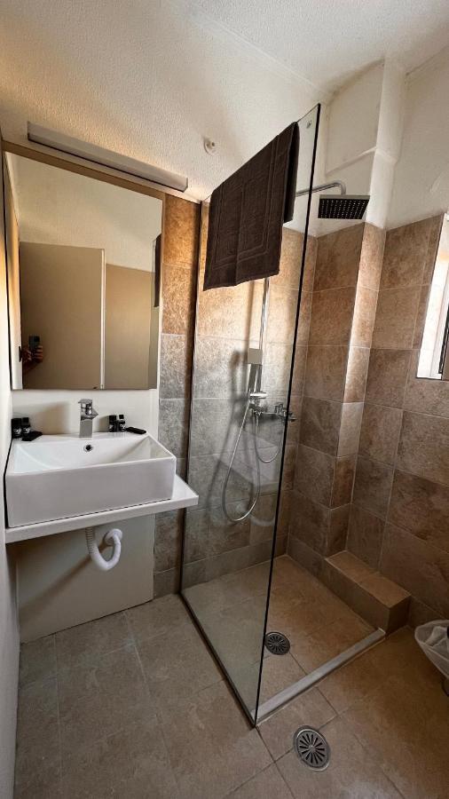 Central Hotel Sidari Сидарион Экстерьер фото